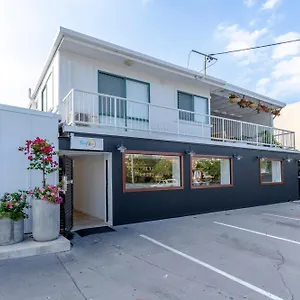  Hostel Surf Boutique Backpackers - Free Breakfast